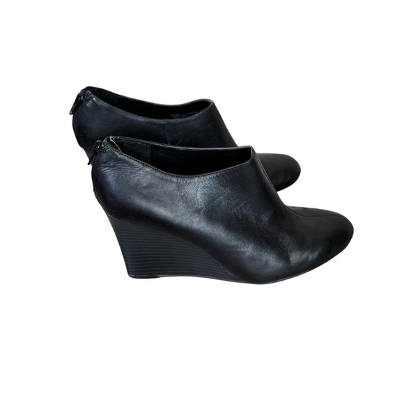 Naturalizer Womens Ella Wedge Bootie Black Leather 9.5M Capsule Minimalist Comfy - Picture 4 of 9